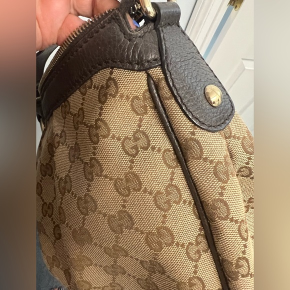 Gucci Bag - Picture 15 of 16